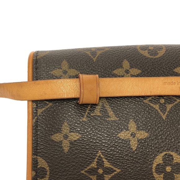 LOUIS VUITTON Florentine Clutch Bag - Picture 10 of 12